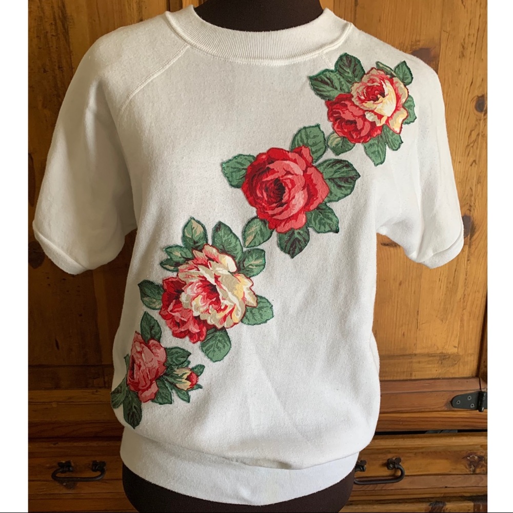 Vintage Rose Appliqué Short Sleeve Sweatshirt S/M